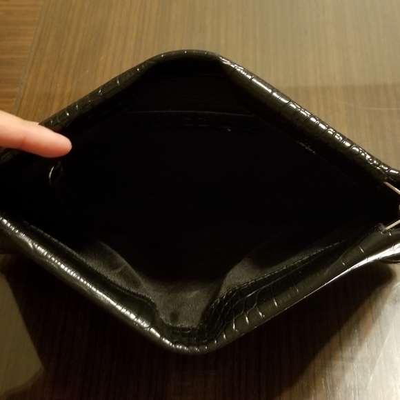 Clutch - Picture 2 of 3